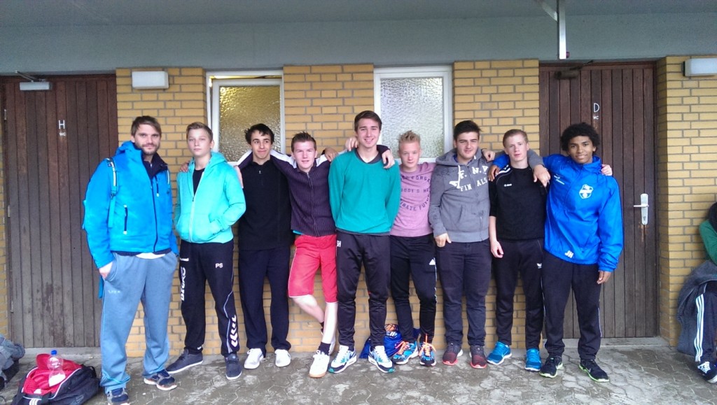 v.l.: Herr Oppolzer, Patrick, Kevin, Mathias, Sielas, Joshua, Gabriel, Lennart und Jermaine